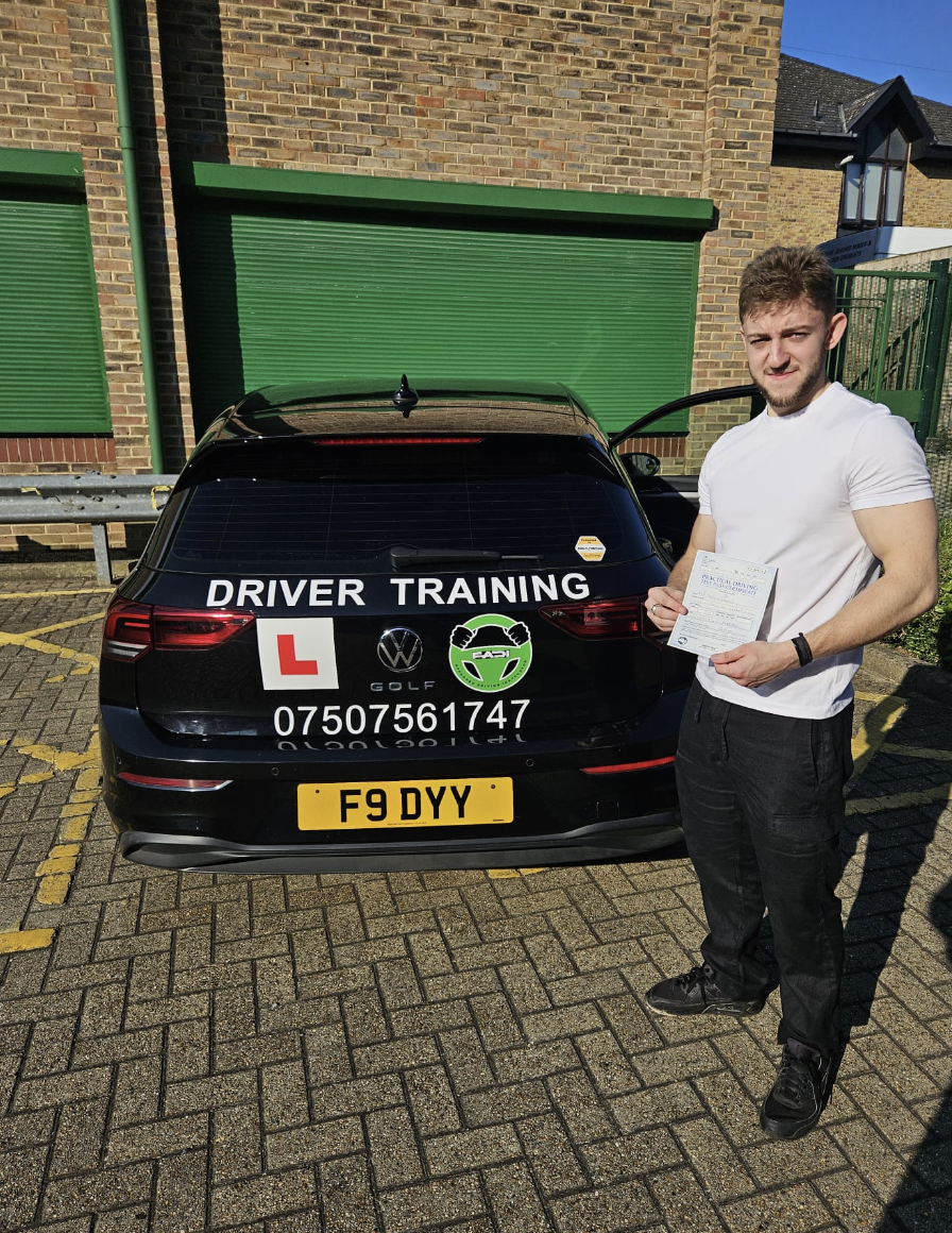 Pass Photo 2